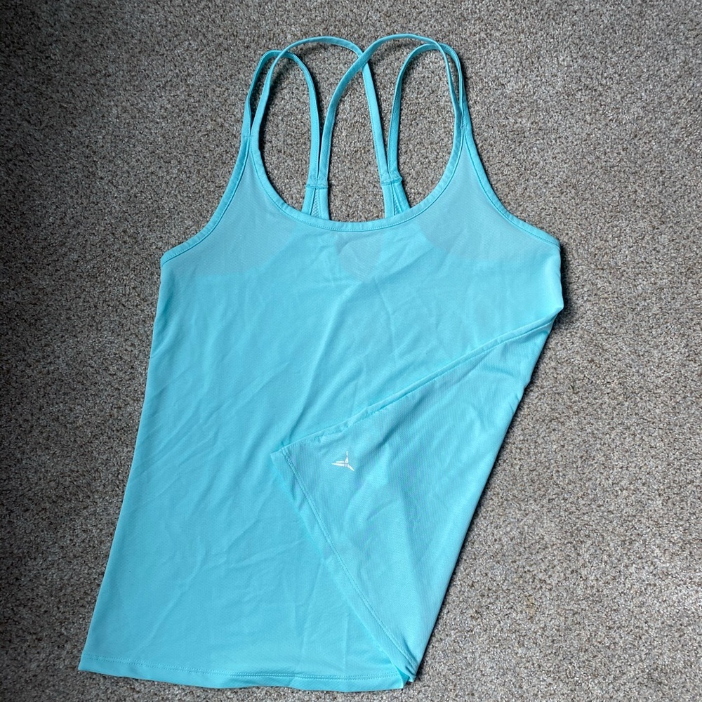 NWOT Old Navy Active Go Dry Tank